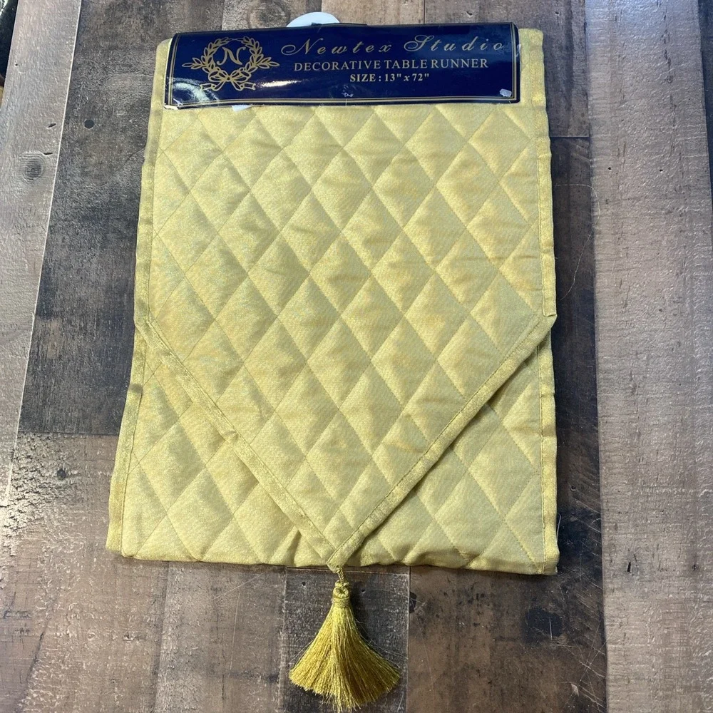 Table Runner 13